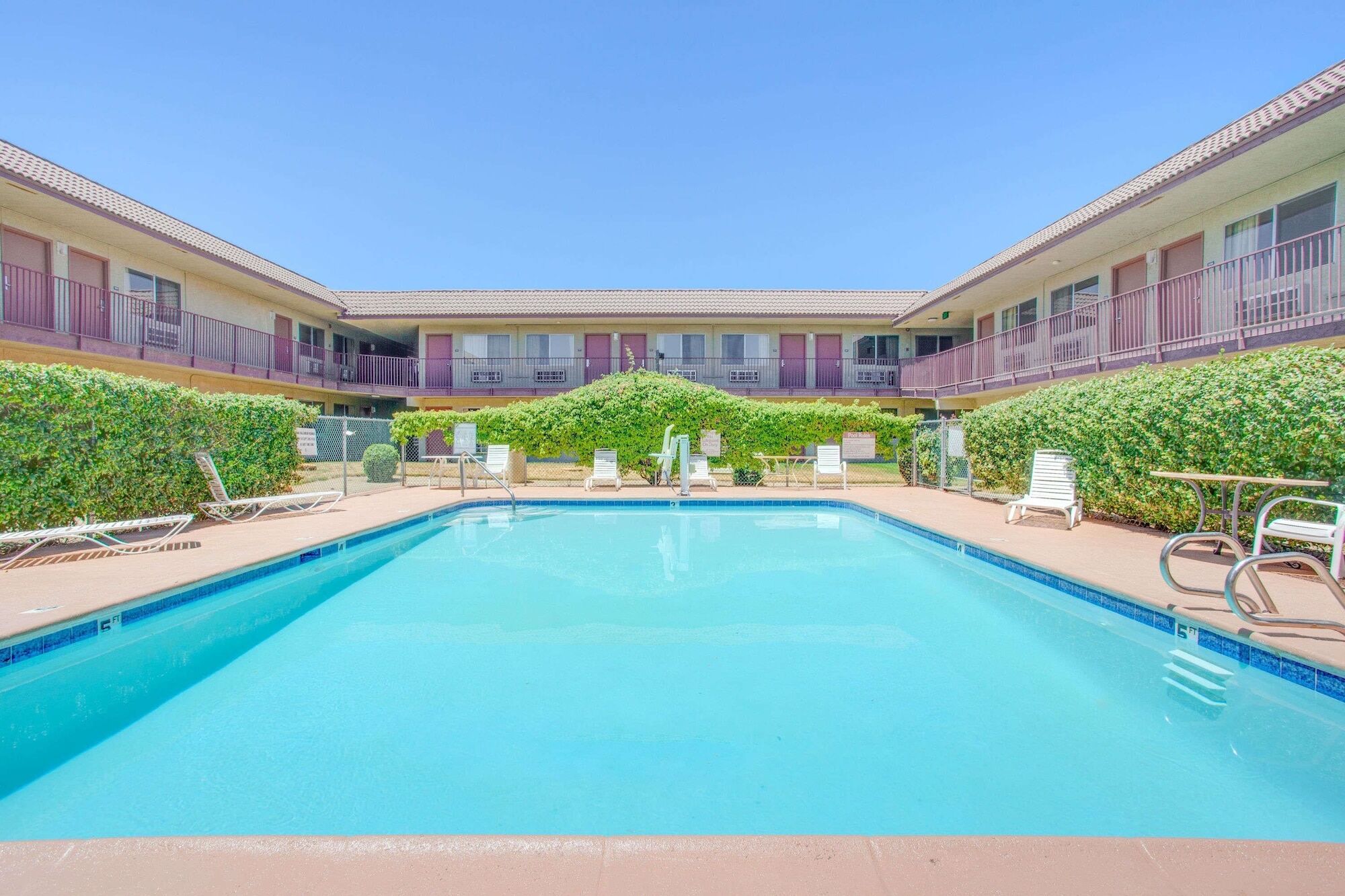 Villa Baymont By Wyndham Coalinga Esterno foto